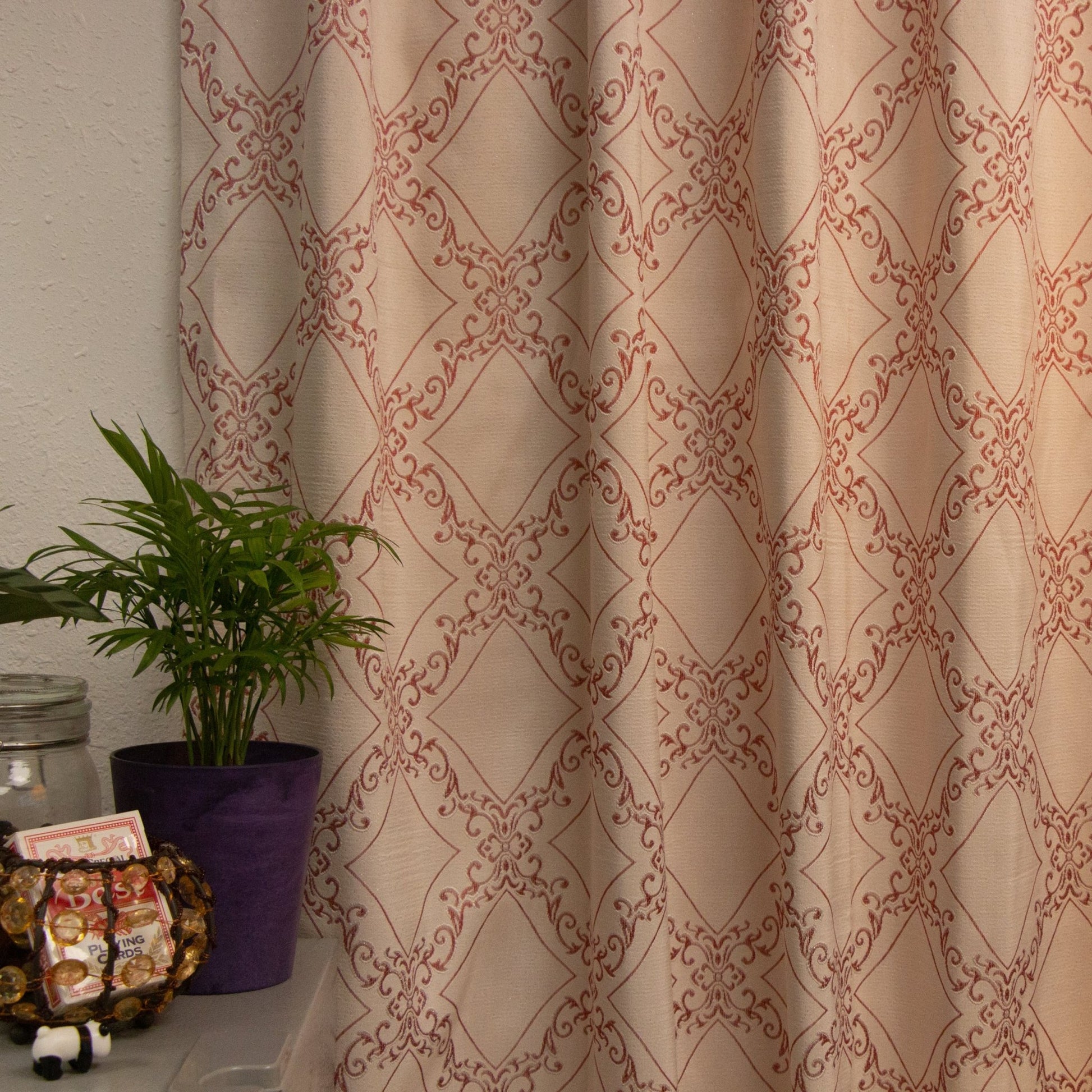 $110限時特價:紅花白底華麗花紋 - ZEYA Curtain
