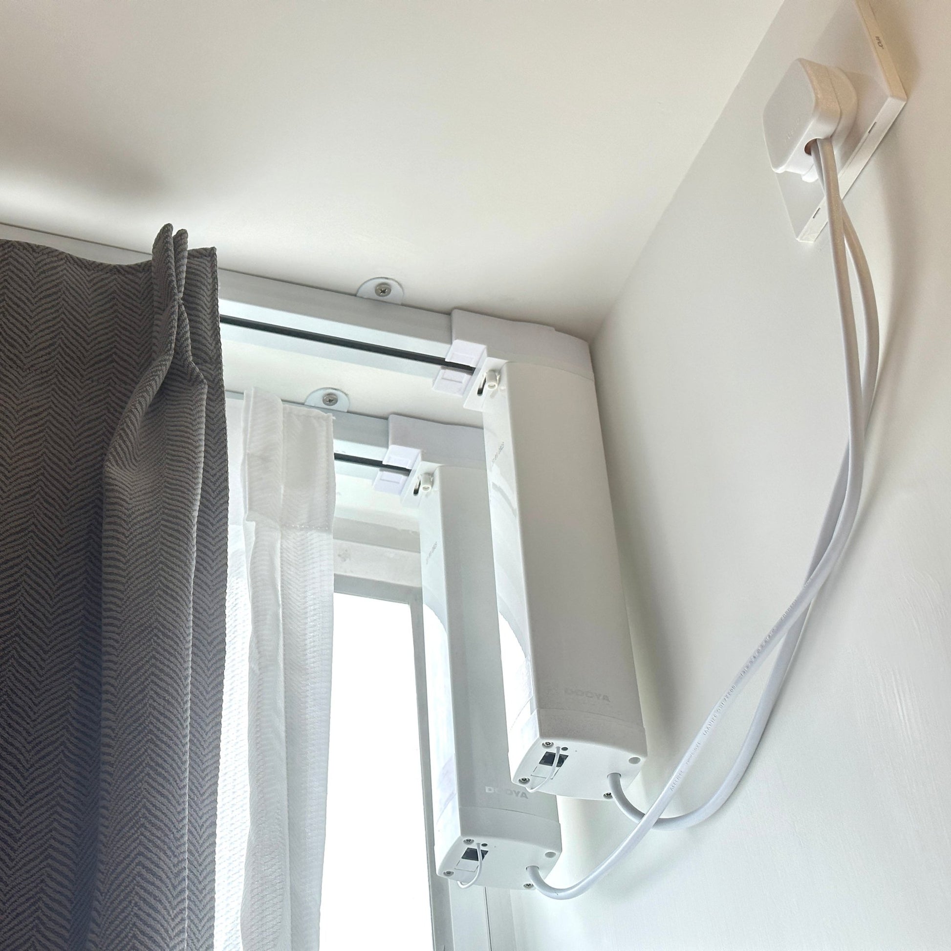 DOOYA 杜亞電動路軌 連安裝費 - ZEYA Curtain